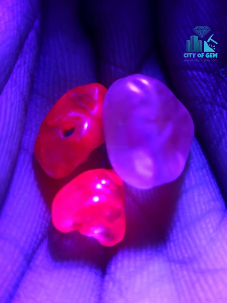 Ancient Natural Pink Sapphire, Purple Sapphire & White Sapphire Mukkaru Beads From Sri Lanka With Very Special Carving – History Of Gem Industry