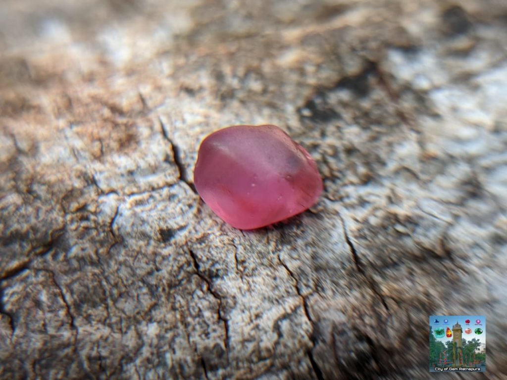 Ceylon Natural Ruby Padparadscha Sapphire Rough Gemstones Sri