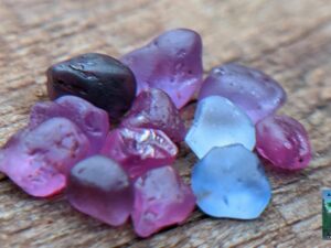 CEYLON NATURAL SAPPHIRE ROUGH LOT