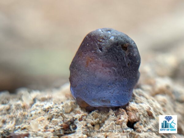 Ceylon Natural Bi Colour Sapphire Rough Gemstone ( Blue-Pink ) - city of gem Ratnapura