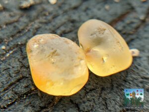 CEYLON NATURAL YELLOW SAPPHIRE ROUGH GEMSTONE - city of gem Ratnapura