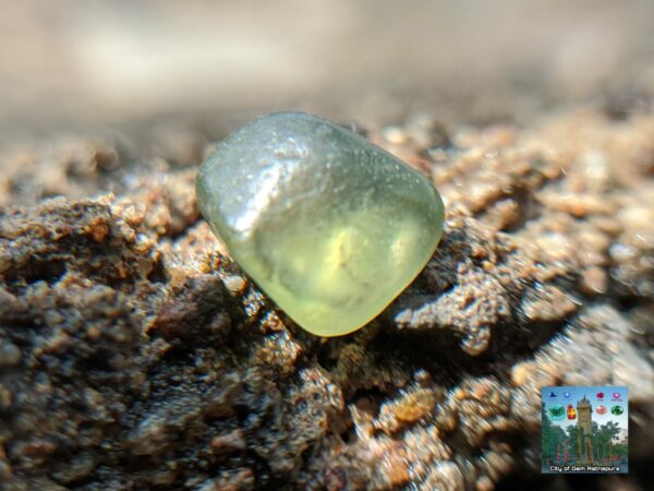 CEYLON NATURAL GREEN ZIRCON ROUGH GEMSTONES LOT - city of gem Ratnapura