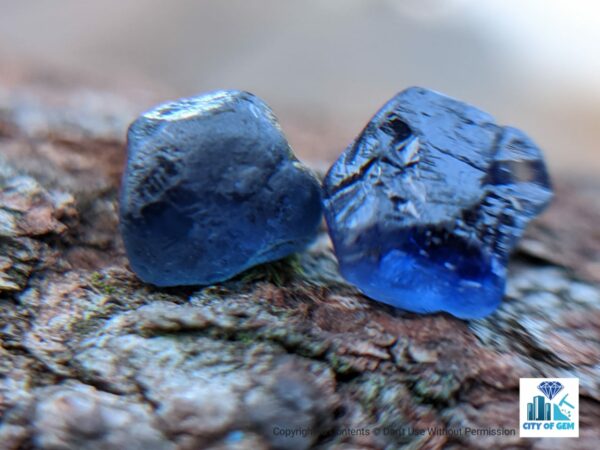 Ceylon Natural Royal Blue Sapphire Rough Gemstone - city of gem Ratnapura