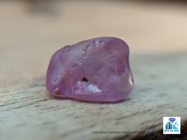 NATURAL HEATING SAPPHIRE ROUGH GEMSTONES ( Rathu Geuda ) - city of gem Ratnapura