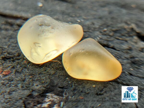 CEYLON NATURAL YELLOW SAPPHIRE ROUGH GEMSTONES - city of gem Ratnapura