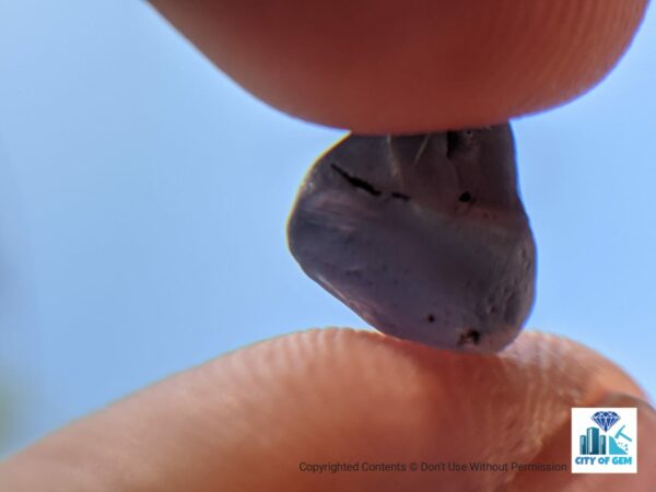 NATURAL HEATING SAPPHIRE ROUGH GEMSTONES ( Rathu Geuda ) - city of gem Ratnapura