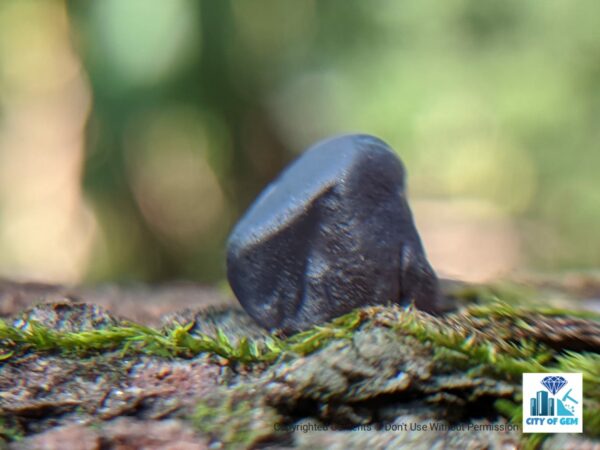 NATURAL HEATING SAPPHIRE ROUGH GEMSTONES ( Rathu Geuda ) - city of gem Ratnapura