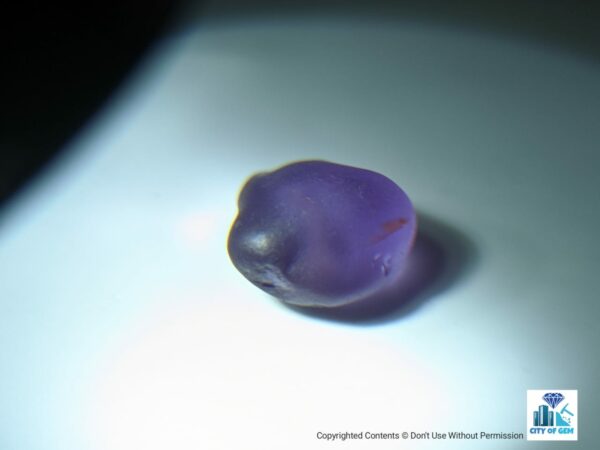 Ceylon Natural Colour Shifting Sapphire Rough Gemstone ( Colour shifting Violet to Pink ) - city of gem Ratnapura