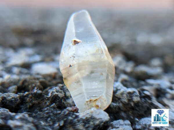 Ceylon Natural Colourless Sapphire Crystal ( Rough Glass Body ) - city of gem Ratnapura