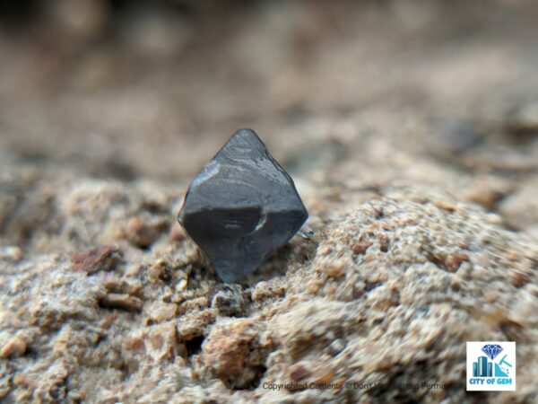 Natural Blue Spinel Complete Crystal - city of gem Ratnapura