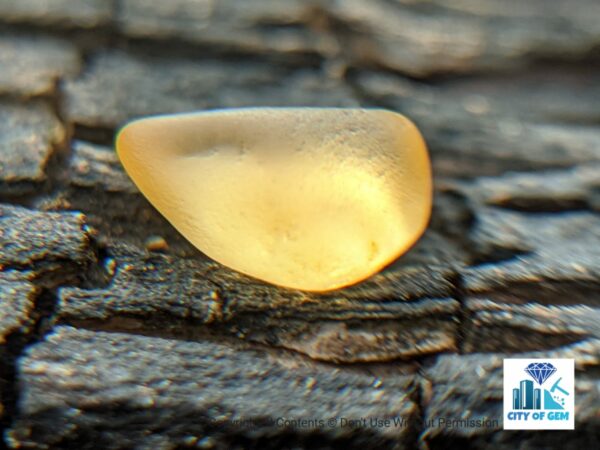 CEYLON NATURAL YELLOW SAPPHIRE ROUGH GEMSTONES - city of gem Ratnapura