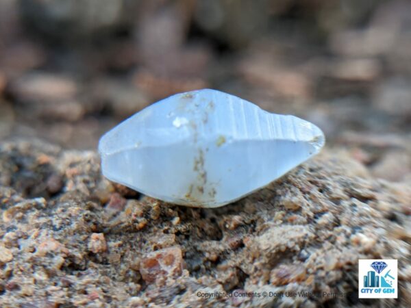 Ceylon Natural Geuda Heating Sapphire Terminated Complete Crystal ( Rough Glass Body ) - city of gem Ratnapura