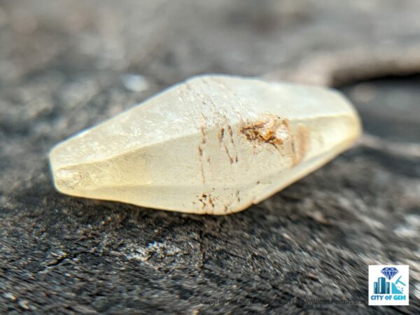 Ceylon Natural Sapphire Crystal - city of gem Ratnapura