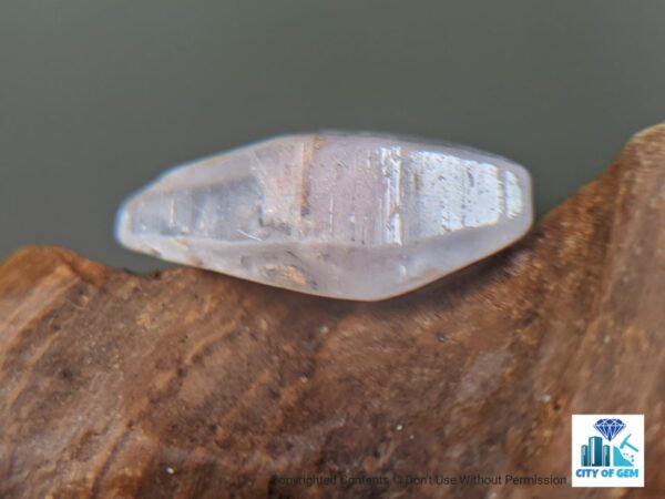 NATURAL VIOLET SAPPHIRE GLASS BODY COMPLETE CRYSTAL ( not for cutting and polishing ) - city of gem Ratnapura