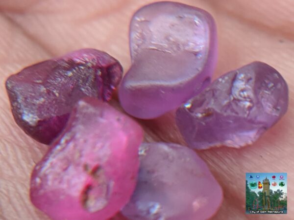 CEYLON NATURAL SAPPHIRE ROUGH GEMSTONE LOT ( රතු ලොට් )- city of is Ratnapura