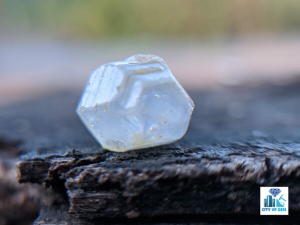 Ceylon Natural dungal Heating Sapphire Terminated Crystal ( Shiny Glass Body ) - city of gem Ratnapura