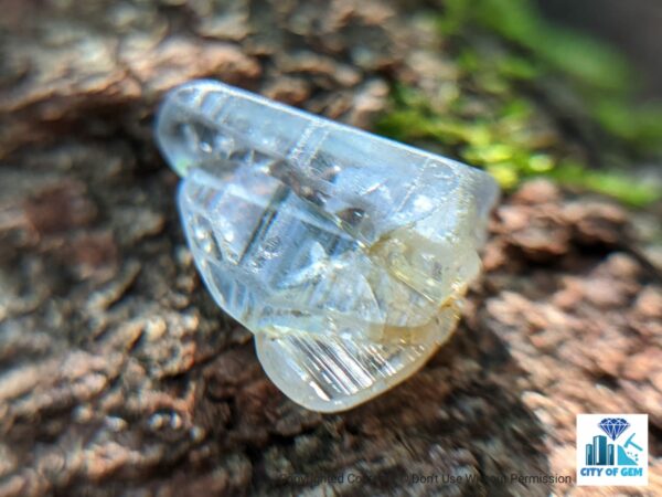 Ceylon Natural Light Blue Sapphire Glass Body Twin Crystal - city of gem Ratnapura