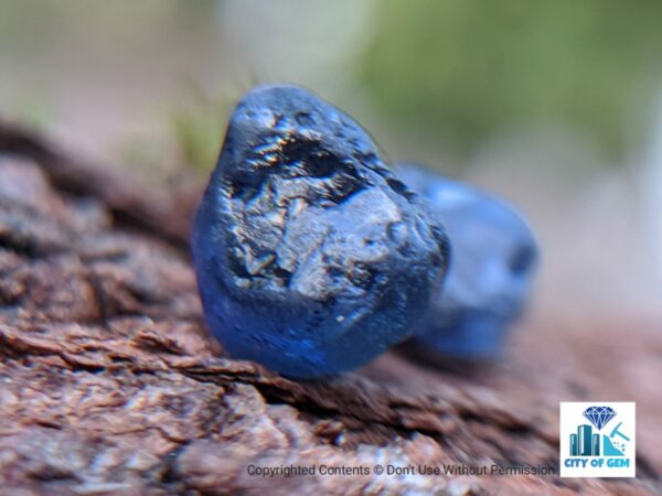 Ceylon Natural Royal Blue Sapphire Rough Gemstone - city of gem Ratnapura
