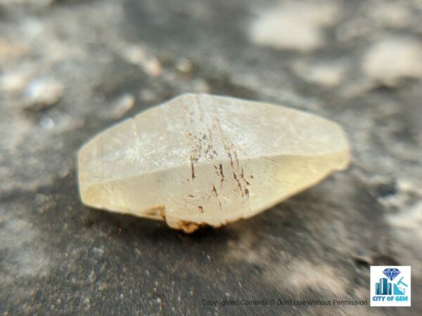 Ceylon Natural Sapphire Crystal - city of gem Ratnapura