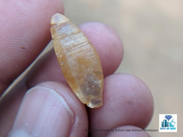 Ceylon Natural Yellow Sapphire Crystal - city of gem Ratnapura