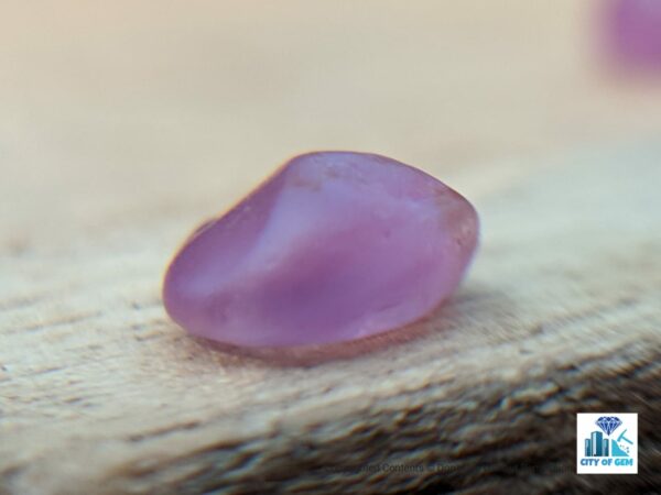 NATURAL HEATING SAPPHIRE ROUGH GEMSTONES ( Rathu Geuda ) - city of gem Ratnapura