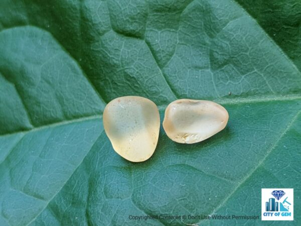 CEYLON NATURAL YELLOW SAPPHIRE ROUGH GEMSTONES - city of gem Ratnapura