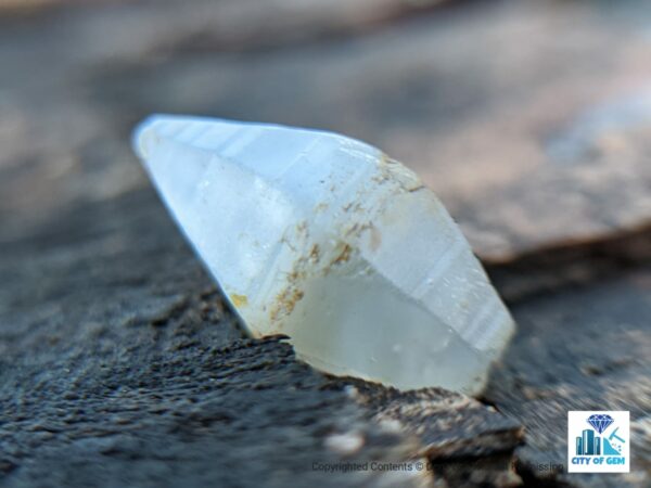 Ceylon Natural Geuda Heating Sapphire Terminated Complete Crystal ( Rough Glass Body ) - city of gem Ratnapura