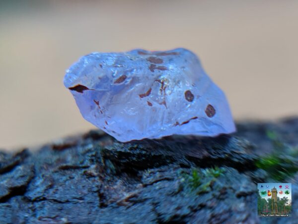 _Ceylon Natural Colour Shifting Violet Sapphire Rough Gemstone ( Colour shifting Violet to Pink ) - city of gem Ratnapura