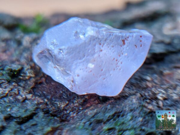 _Ceylon Natural Colour Shifting Violet Sapphire Rough Gemstone ( Colour shifting Violet to Pink ) - city of gem Ratnapura