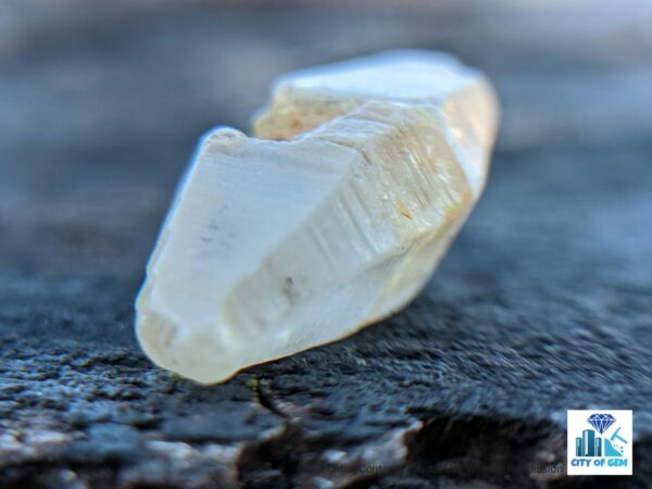 Ceylon Natural Colourless Sapphire Crystal ( Rough Glass Body ) - city of gem Ratnapura