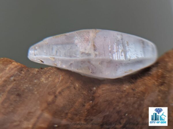 NATURAL VIOLET SAPPHIRE GLASS BODY COMPLETE CRYSTAL ( not for cutting and polishing ) - city of gem Ratnapura