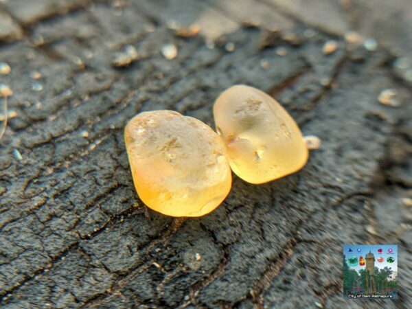 CEYLON NATURAL YELLOW SAPPHIRE ROUGH GEMSTONE - city of gem Ratnapura