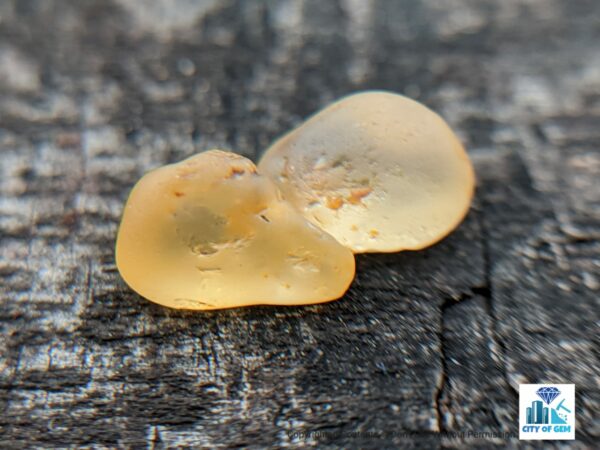 CEYLON NATURAL YELLOW SAPPHIRE ROUGH GEMSTONES COUPLE - city of gem Ratnapura