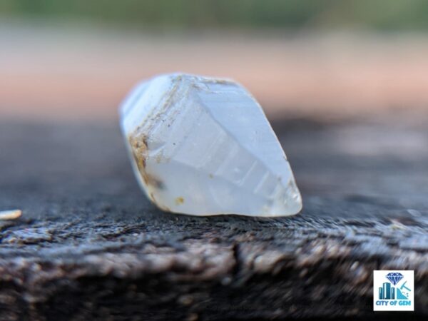 Ceylon Natural Geuda Heating Sapphire Terminated Complete Crystal ( Rough Glass Body ) - city of gem Ratnapura