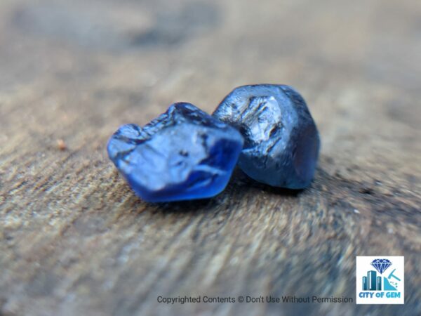 Ceylon Natural Royal Blue Sapphire Rough Gemstone - city of gem Ratnapura