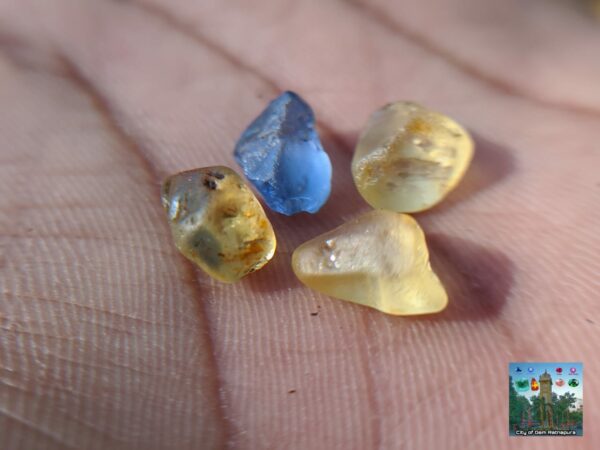 CEYLON NATURAL BLUE SAPPHIRE AND YELLOW SAPPHIRES LOT - city of gem Ratnapura