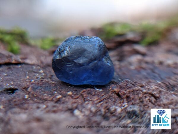 Ceylon Natural Royal Blue Sapphire Rough Gemstone - city of gem Ratnapura