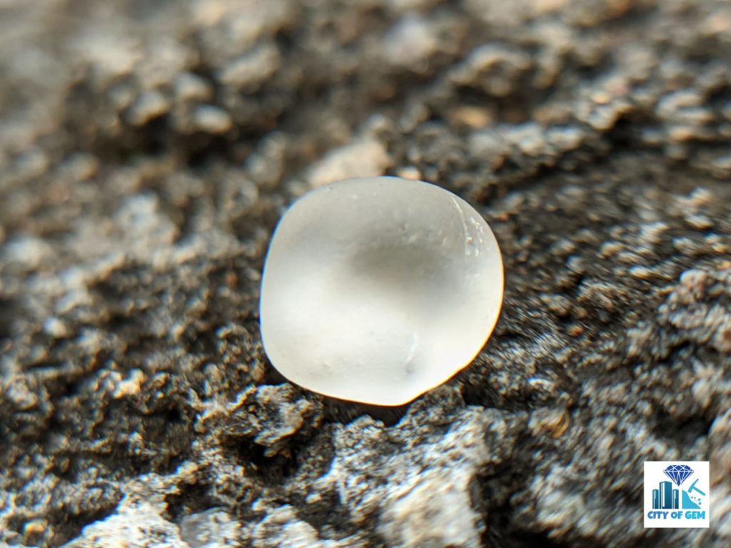 Natural White Sapphire Rough Gemstone ( Colourless Sapphire Pure