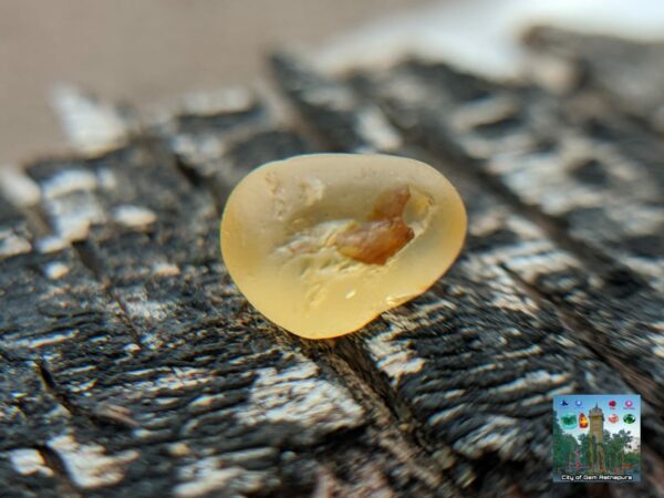 CEYLON NATURAL YELLOW SAPPHIRE ROUGH GEMSTONE - city of gem Ratnapura