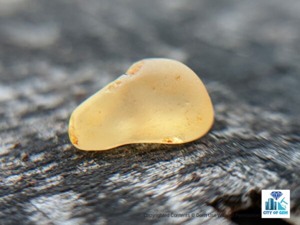 CEYLON NATURAL YELLOW SAPPHIRE ROUGH GEMSTONES COUPLE - city of gem Ratnapura