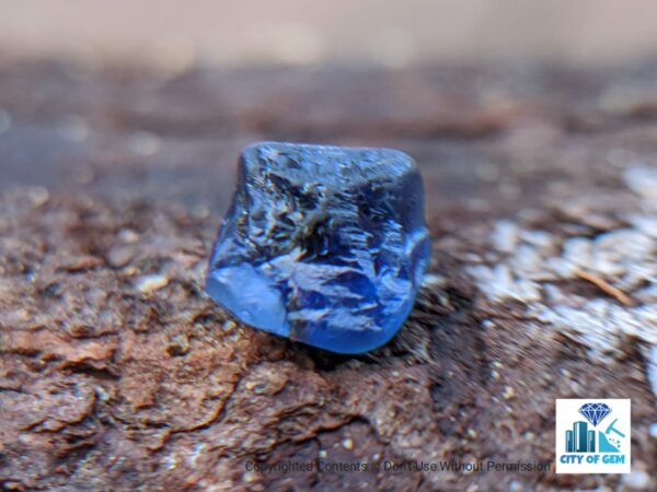 Ceylon Natural Royal Blue Sapphire Rough Gemstone - city of gem Ratnapura