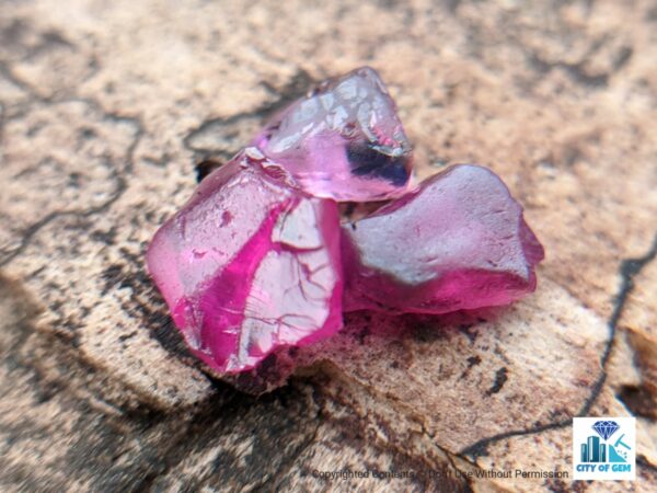 Natural Ruby and Pink Sapphire Rough Gemstones - city of gem Ratnapura