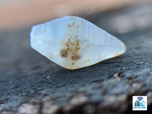 Ceylon Natural Geuda Heating Sapphire Terminated Complete Crystal ( Rough Glass Body ) - city of gem Ratnapura