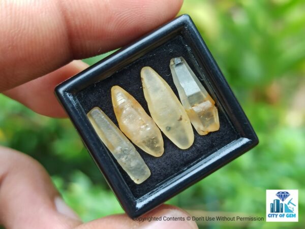 _Ceylon Natural Sapphire Terminated Crystal Lot - city of gem Ratnapura