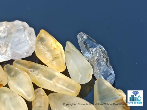 Ceylon Natural Sapphire Términated Crystal Lot ( Rough Glass Body ) - city of gem Ratnapura