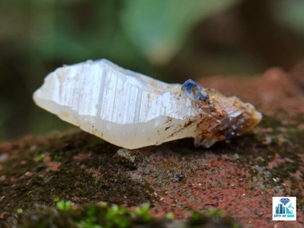 Ceylon Natural Double Terminated Unique Sapphire Milky Geuda Glass body Twin Crystal - city of Gem Ratnapura