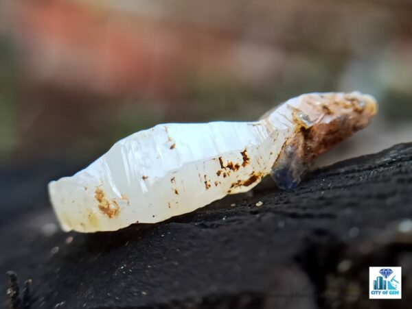 Ceylon Natural Double Terminated Unique Sapphire Milky Geuda Glass body Twin Crystal - city of Gem Ratnapura