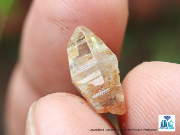 Ceylon Natural Sapphire Glass Body Crystals Lot - city of gem Ratnapura