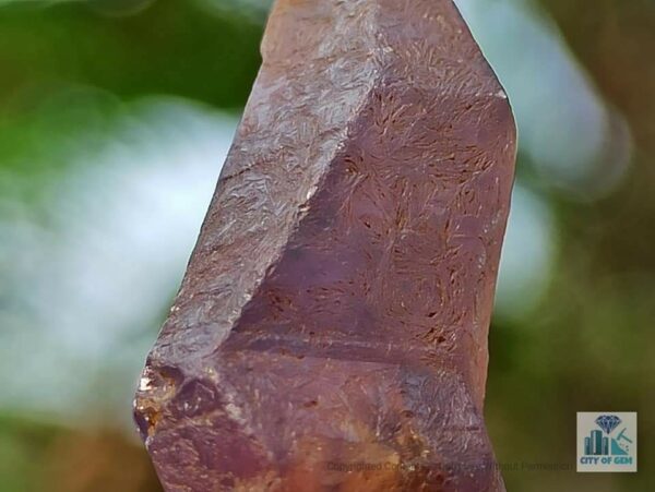 Ceylon Natural Violet Sapphire Crystal With Violet to pink Colour shifting and very unique natural body carvings - city of gem Ratnapura