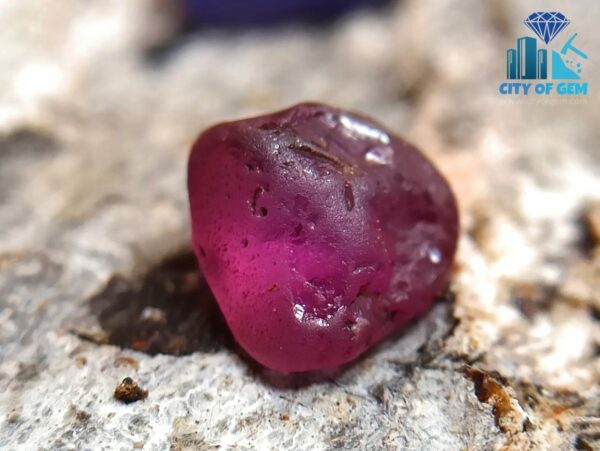 Natural Blue Sapphire with Ruby - City Of Gem Ratnapura